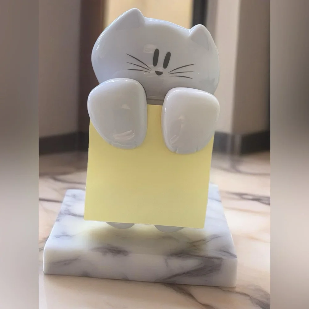 Sticky notes holder